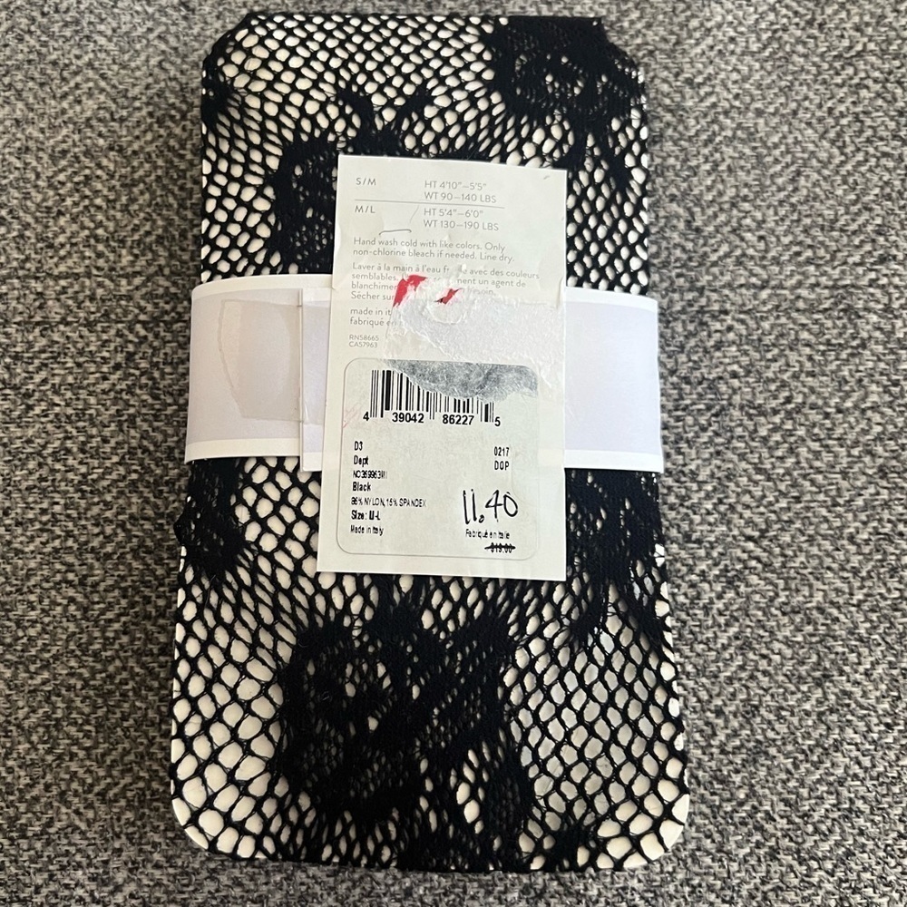 Chelsea28 Black Floral Fish Net Tights NWT M/L - Picture 3 of 3